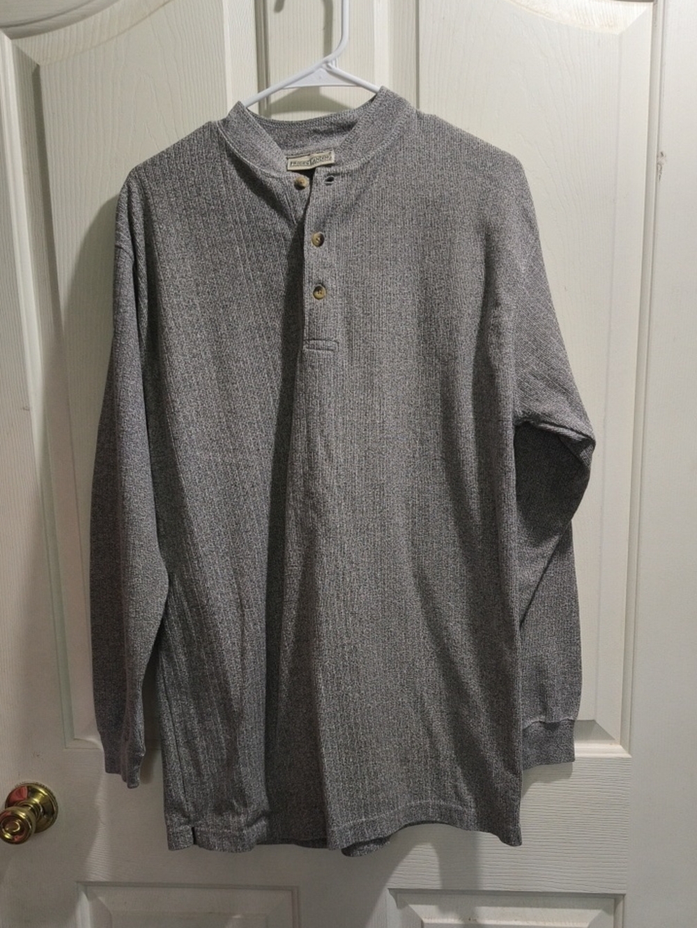 Classic Men's Long Sleeve Henley - Gray Textured